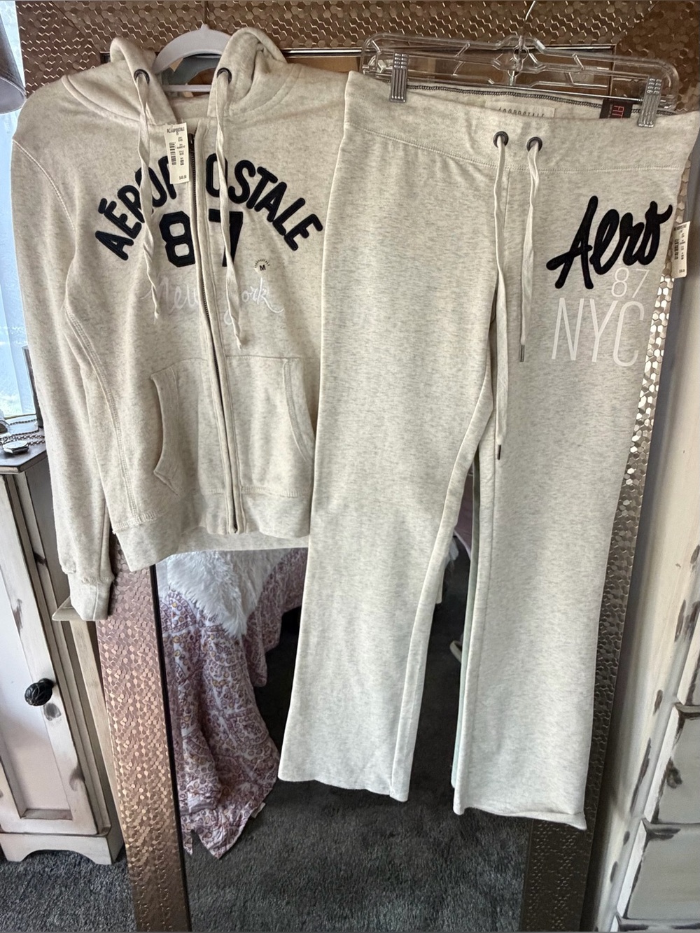 NWT Aeropostale 1987 NY  Fit & Flare Sweatpants + Zip Up Set - Picture 13 of 14